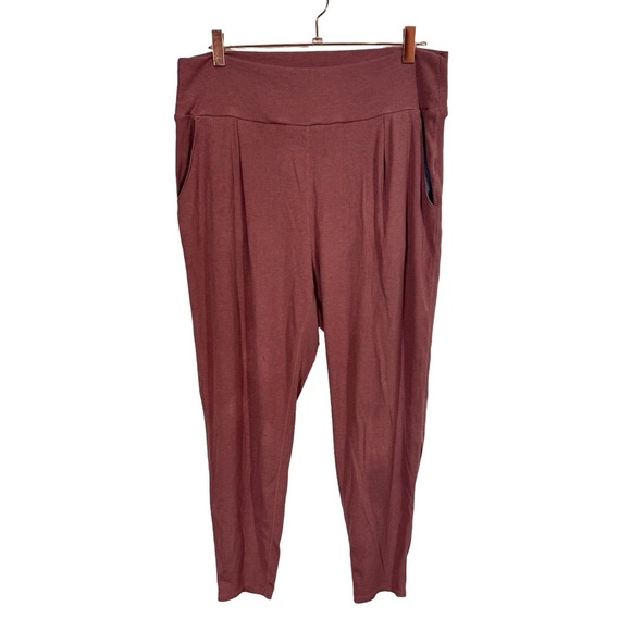 Vuori Lux At Ease Harem Pants in Hazelnut Heather PLEASE READ - Picture 10 of 14
